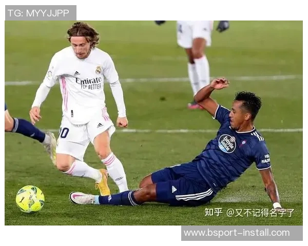 皇马友谊赛小胜波尔图全场精彩瞬间回顾与数据分析 皇马友谊赛小胜波尔图全场精彩瞬间回顾与数据分析