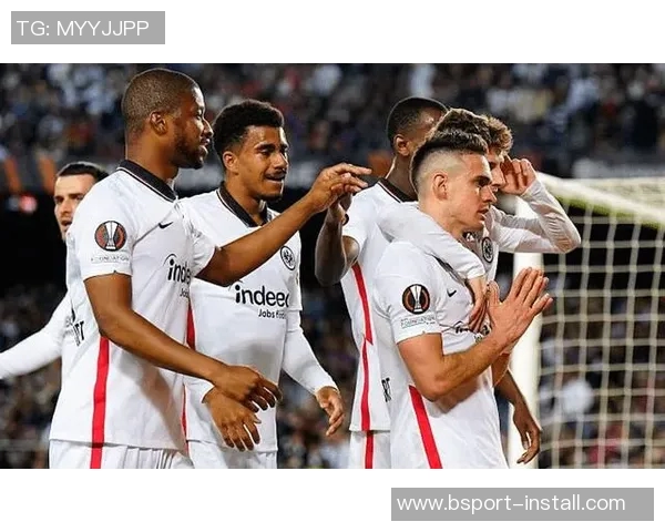 英超激战巴萨逆转尤文图斯四比三全场沸腾瞬间回顾与分析 英超激战巴萨逆转尤文图斯四比三全场沸腾瞬间回顾与分析