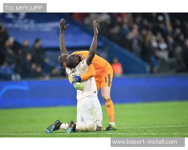 曼联与巴黎圣日耳曼友谊赛激战成平精彩瞬间回顾与十大进球分析