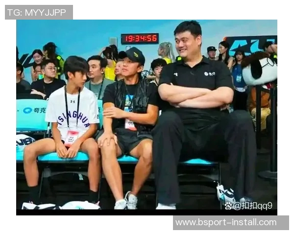 姚明跨界挑战综艺节目展现幽默魅力引发观众热议