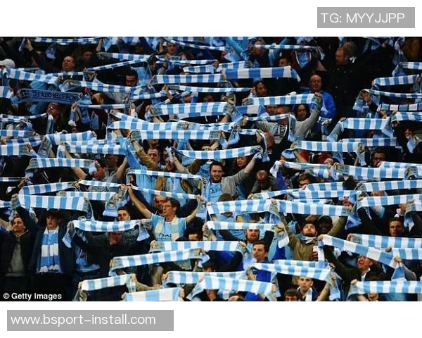 国王杯精彩对决那不勒斯3-0曼城乌龙球引发全场热议