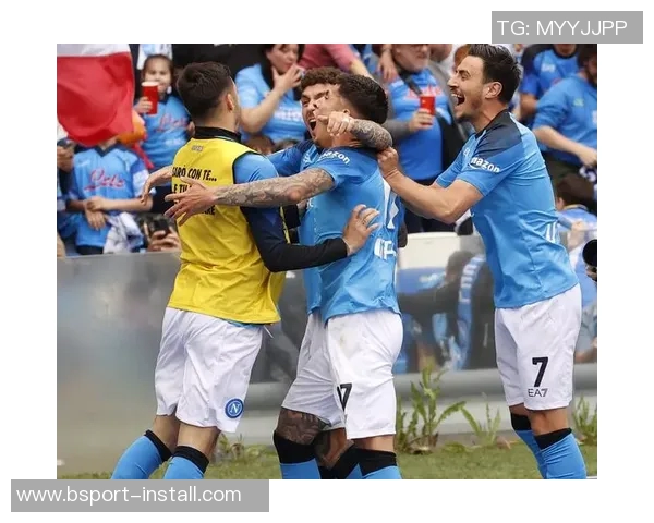 国王杯精彩对决那不勒斯逆转多特蒙德引发争议判罚热议 国王杯精彩对决那不勒斯逆转多特蒙德引发争议判罚热议