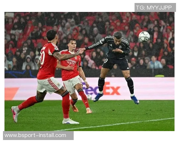 欧冠激战本菲卡逆袭国米6-2争议判罚引发全场沸腾