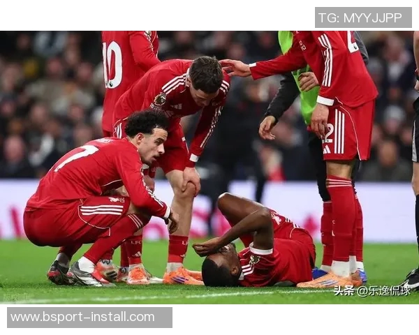 热刺友谊赛大胜利物浦红牌事件引发全场热议与惊叹